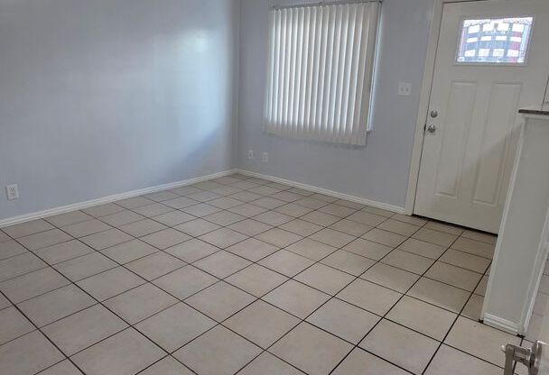 1 bed, 1 bath, 450 sqft, $1,695, Unit 2705B