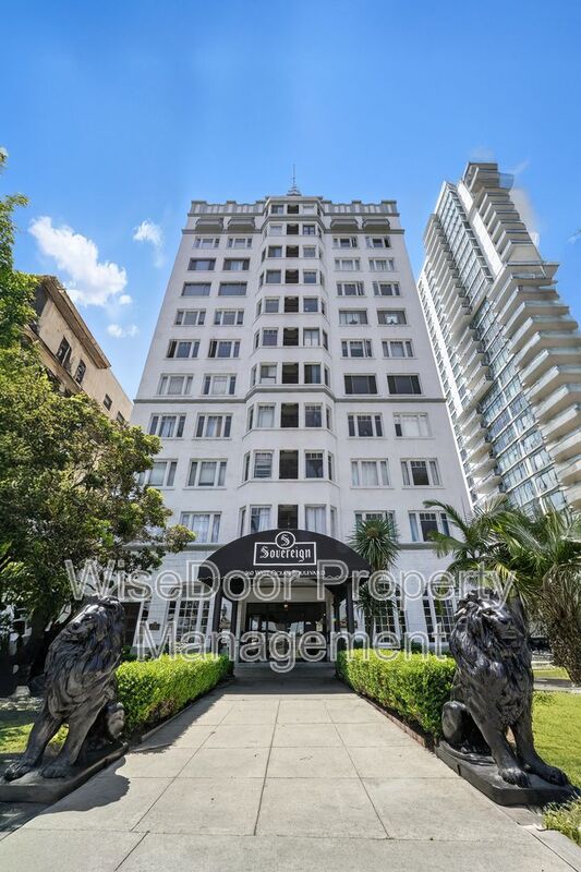 360 W Ocean Boulevard