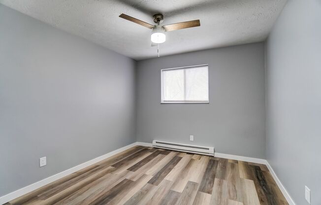 3 beds, 2 baths, 1,130 sqft, $1,875, Unit 5564-03