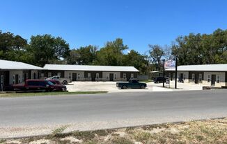 1 bed, 1 bath, $1,050, Unit Unit # 07