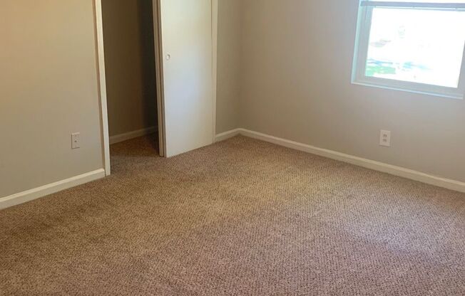 1 bed, 1 bath, 750 sqft, $1,169, Unit 14