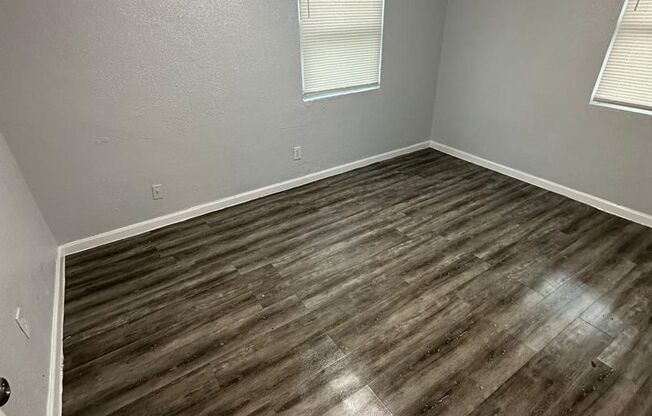 2 beds, 1 bath, 800 sqft, $900, Unit 2112