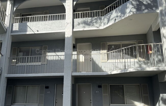 120 Blue Pointe Way #130