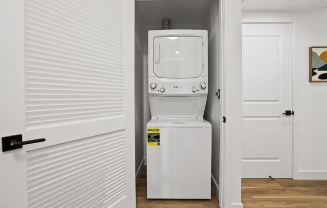 1 bed, 1 bath, 600 sqft, $2,500, Unit 122