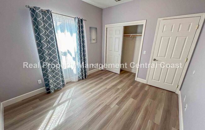 2 beds, 1 bath, $2,650