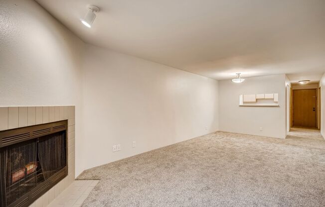 2 Bedroom Corner Unit, excellent location!!
