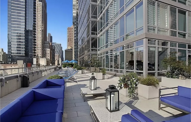 2 beds, 2.5 baths, 1,311 sqft, $8,250, Unit 2705