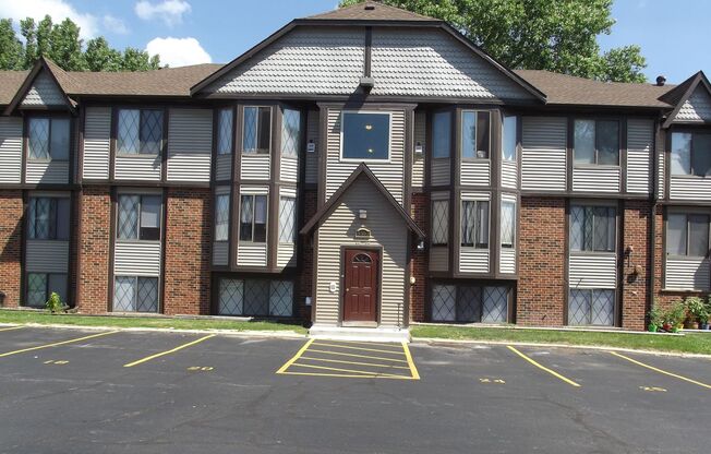 Lake Bluff Apartment Homes