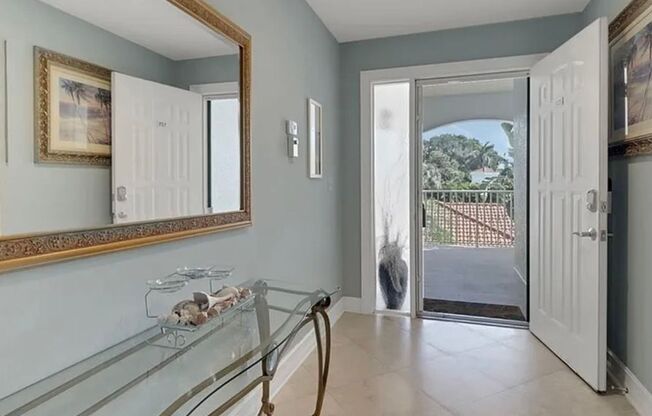 Seasonal Retreat in Prestigious Windstar on Naples Bay – 4650 Yacht Harbor Dr #125