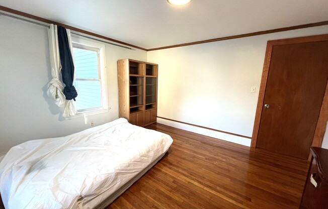 2 beds, 1 bath, 1,055 sqft, $2,180, Unit 2/F