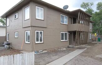 690 Denslowe Dr
