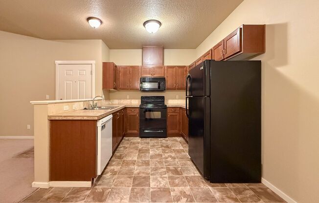 2 beds, 2 baths, 1,090 sqft, $1,600, Unit 523-10