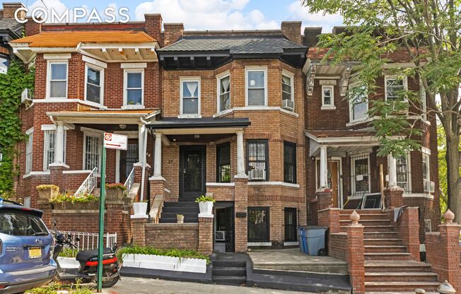 57 HENDRIX ST