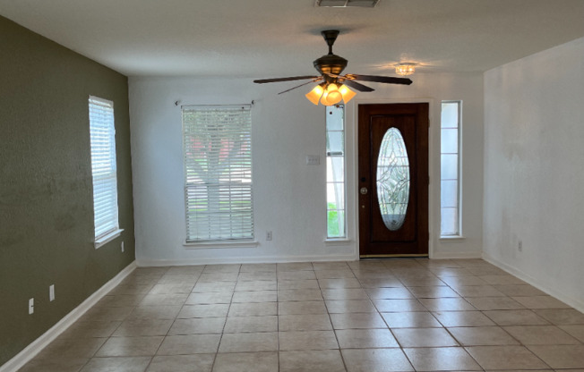 551 BRIDLE RDG
