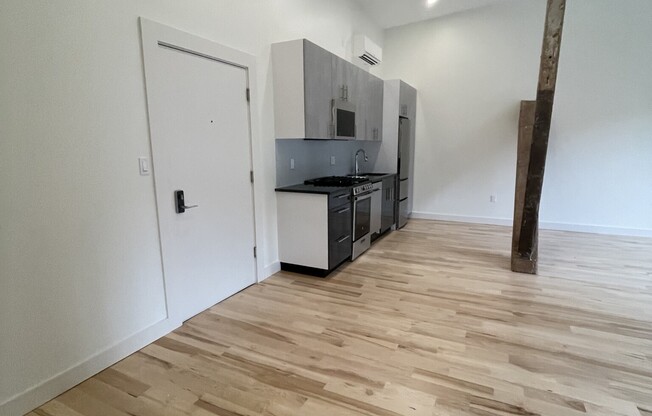 1 bed, 1 bath, 635 sqft, $3,400, Unit N223