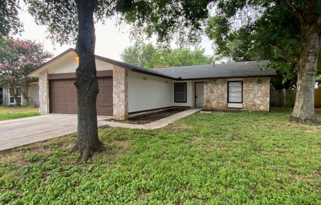 LOVELY ONE STORY 3/2 LOCATED NEAR UTSA!
