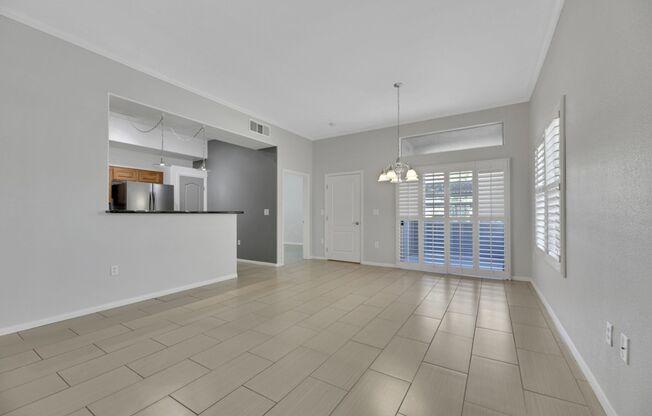 2 beds, 2 baths, $1,600, Unit # 1004