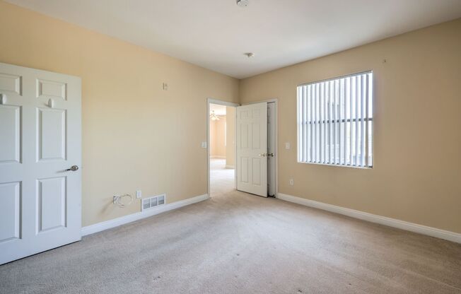 2 beds, 2 baths, $1,375, Unit # 2181