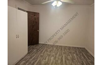 2 beds, 1 bath, $1,200, Unit 111 S D ST