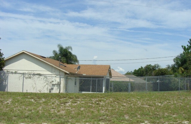 3 Bed/2 bath 2 Car Ready July 1 st  CALL CAROLE ARCARO, REALTOR  386-216-4900