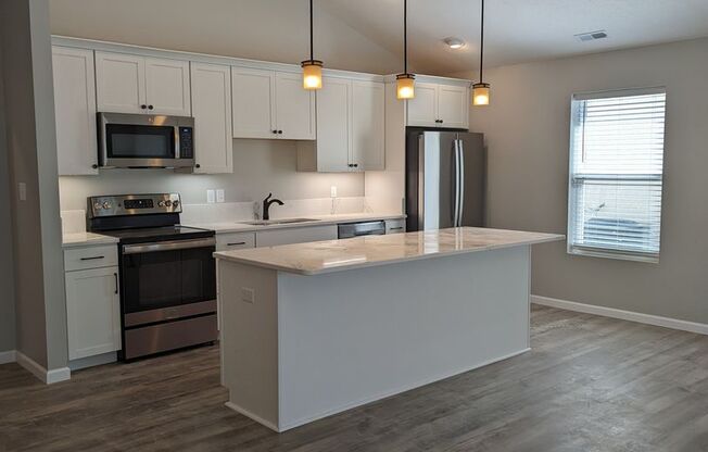 Hot Deal: This season, qualified applicants can receive $2,000 OFF move-in costs when signing a lease. Cozy up in your new home and take advantage of this offer!