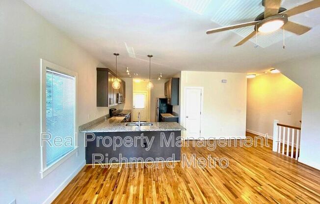 311 W 13 ST 309 W