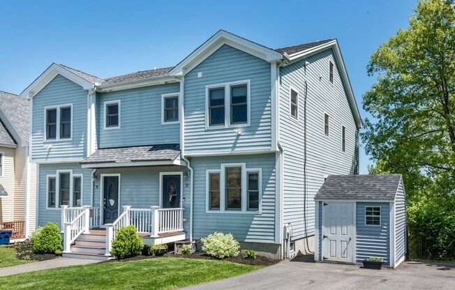 11 CRESTVIEW RD