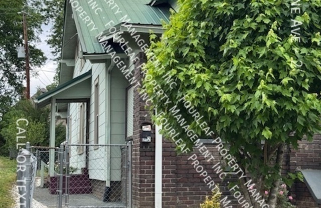 2531 WOODBINE AVE