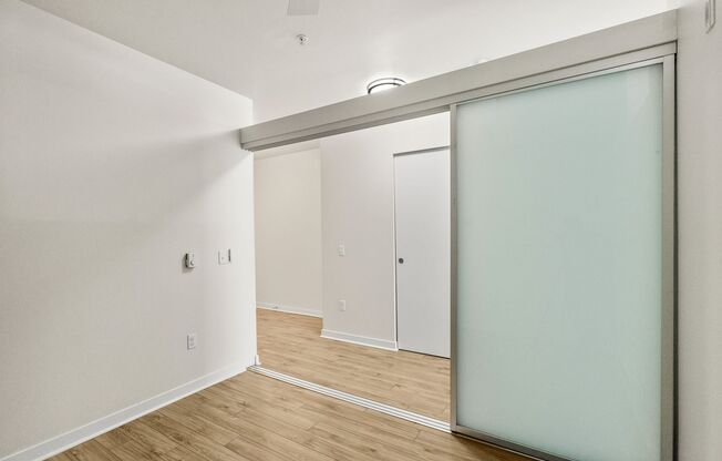 1 bed, 1 bath, 595 sqft, $1,750, Unit 202