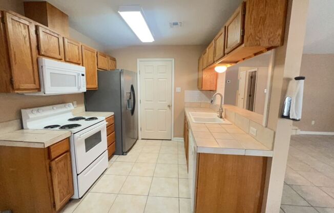 7217 Kress Unit D1 - 2/Bed 2/Bath - $1450/month