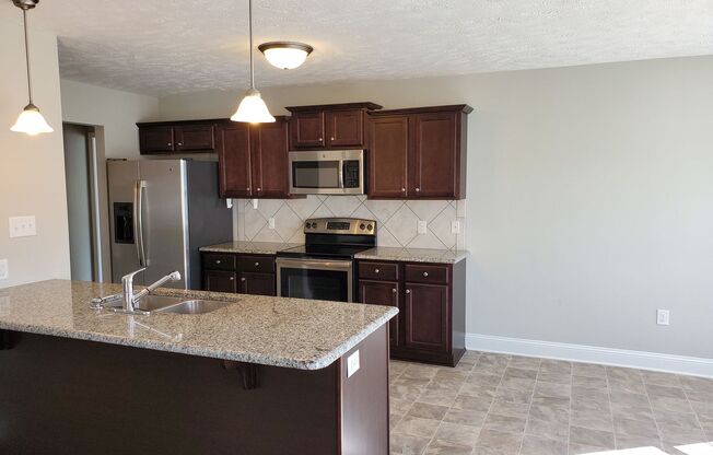 3 beds, 2 baths, $1,795