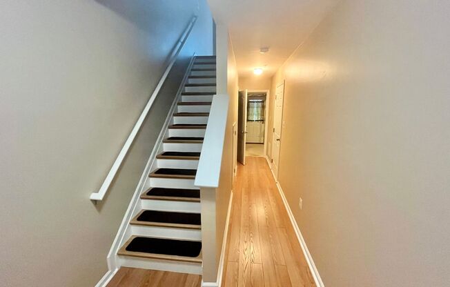 Lovely Newly Constructed 2 BR/2.5 BA Townhome in Tanyard Springs!