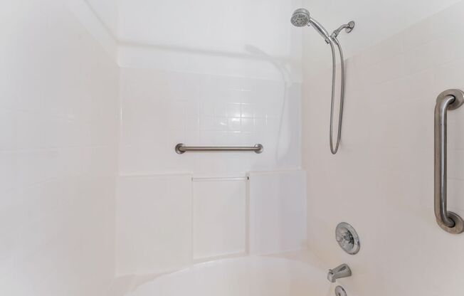 2 beds, 1.5 baths, $2,500, Unit # 204