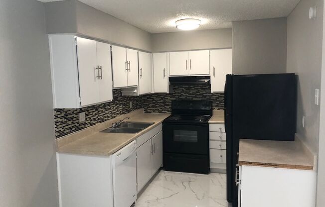 1 bed, 1 bath, 680 sqft, $850, Unit 1626
