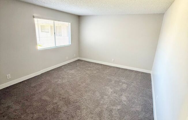 1 bed, 1 bath, 800 sqft, $2,150, Unit 4T