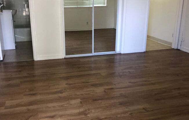 Studio, 1 bath, 400 sqft, $1,625, Unit 53
