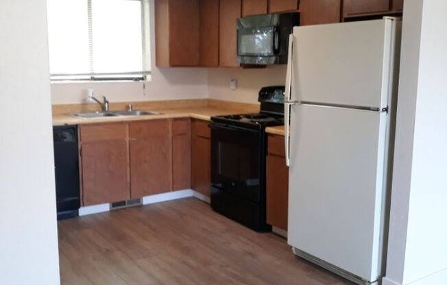 2 beds, 1.5 baths, $1,395