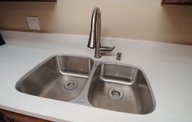 2 beds, 2 baths, 910 sqft, $2,895, Unit 406