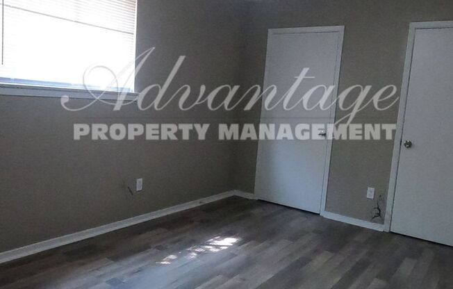 3 beds, 2 baths, $1,100