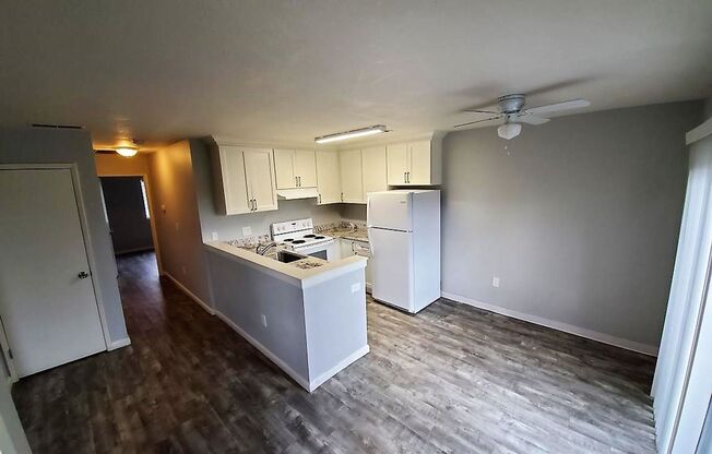 2 beds, 2 baths, 820 sqft, $1,550, Unit 205