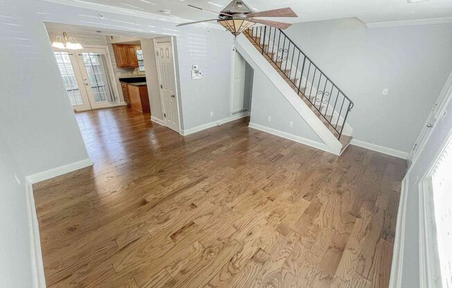27 Villa Ct SE