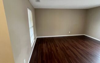 2 beds, 2 baths, $950, Unit 10115 E. 67th Street