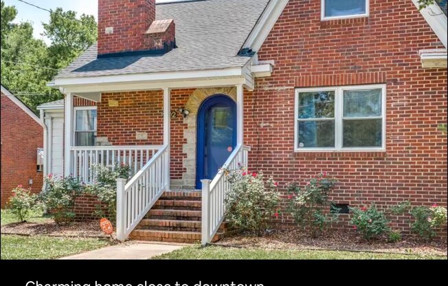 1102 E MARTIN ST