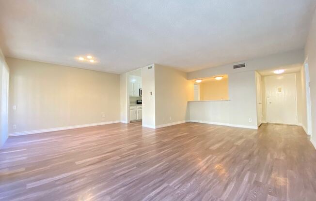 14400 Addison St.