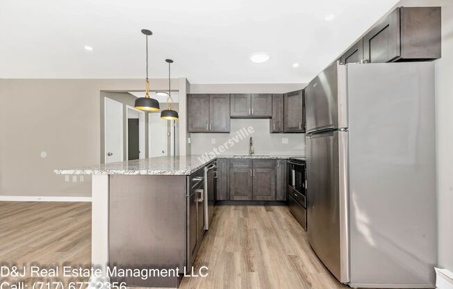 2 beds, 1 bath, 900 sqft, $1,195, Unit Apartment 2