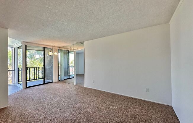 Upgraded 2 Bedroom Condo in San Carlos!!  Water/Sewer/Trash Included!!