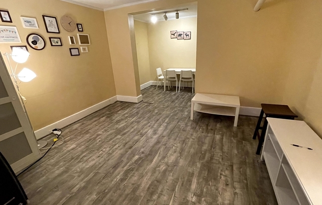 194 Saint Paul St Apt 4