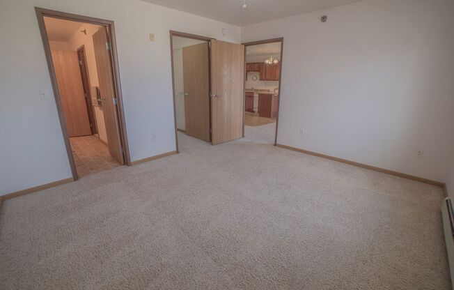 1 bed, 1 bath, 655 sqft, $895, Unit 800-305