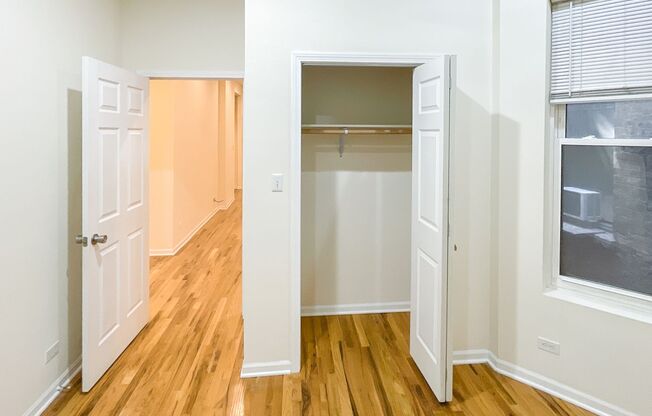 2 beds, 1 bath, 810 sqft, $2,795, Unit 2604RA-1