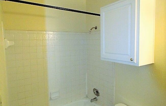1 bed, 1 bath, $900